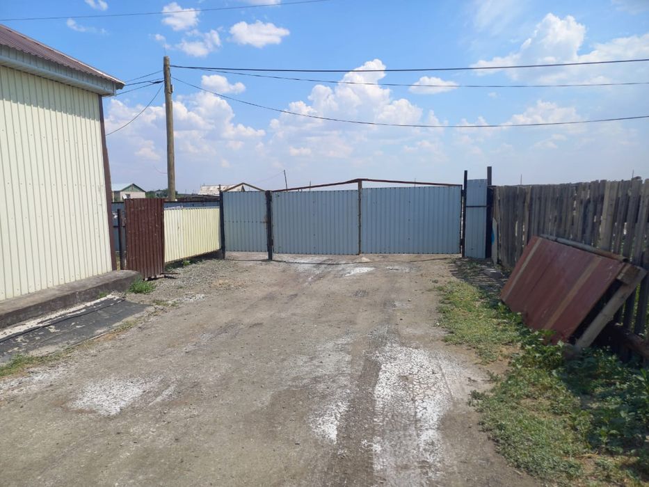 Продам дом в поселке майкаиын за  10 млн. тг