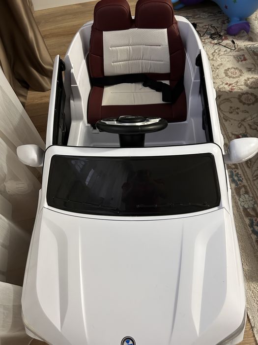 Электромобиль детский