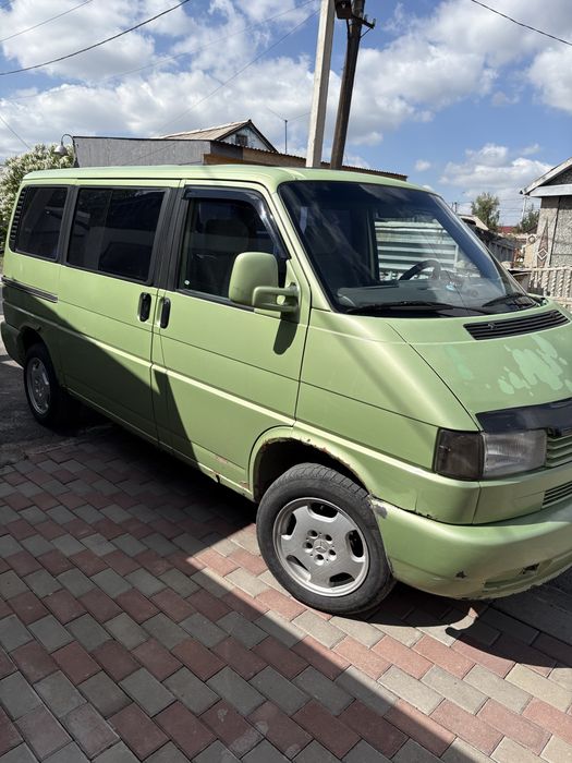 Автомобиль. Т4. Мультивен.