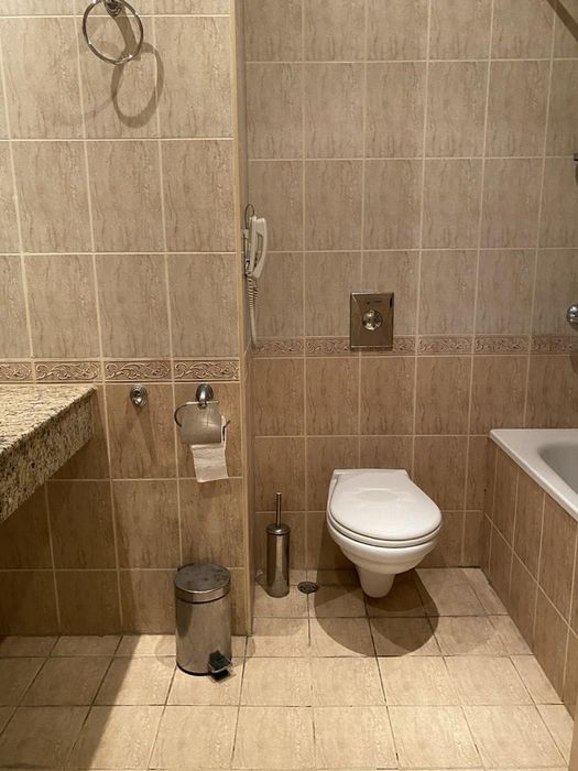 Дава се под наем Едностаен апартамент в Бургас, Център - 40 кв.м за 204 € - Снимка #6