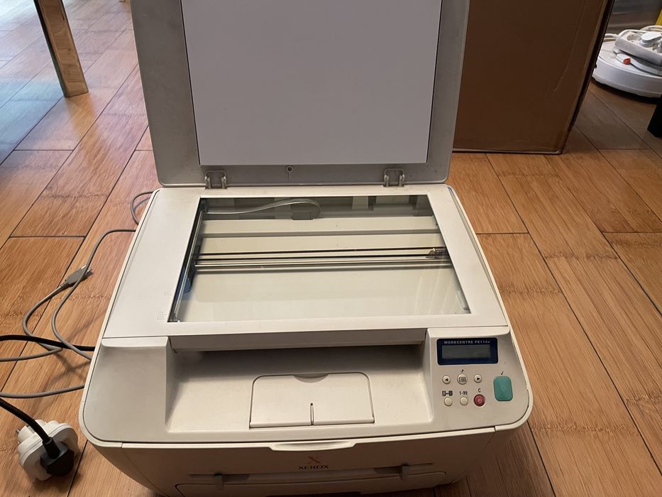 Продам принтер Xerox