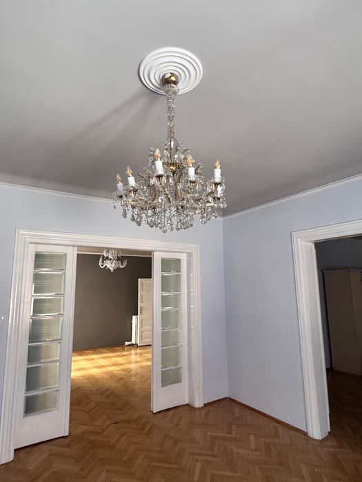 De vânzare candelabru clasic cristale