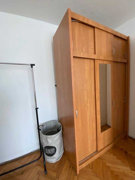 De inchiriat apartament 2 camere langa UMF