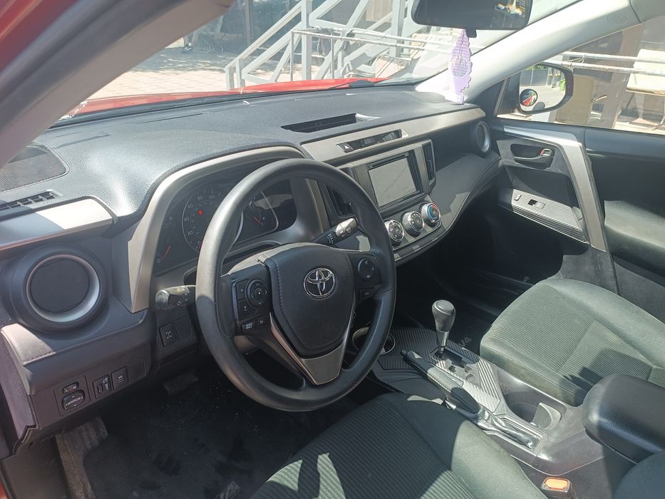 Продам Тоету РАФ 4