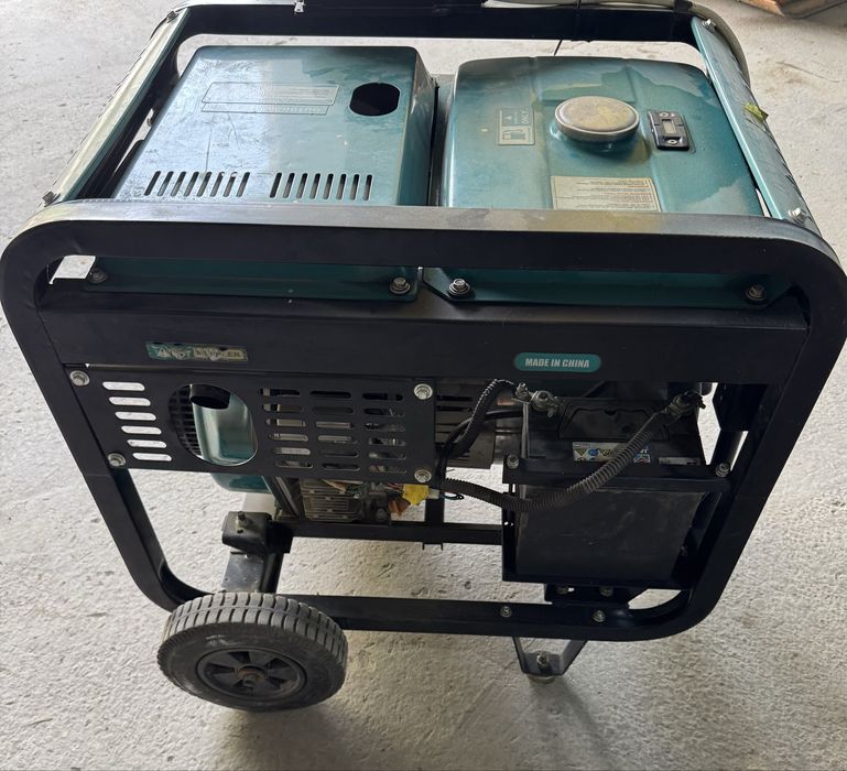 Движок (генератор) дизел 9кв 220в