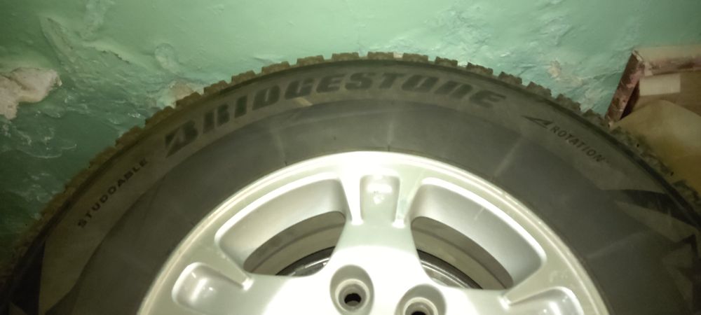 Диски с резиной на Паджеро 4