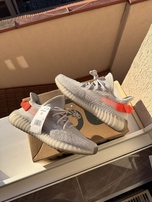 Yeezy 350 Tail Light