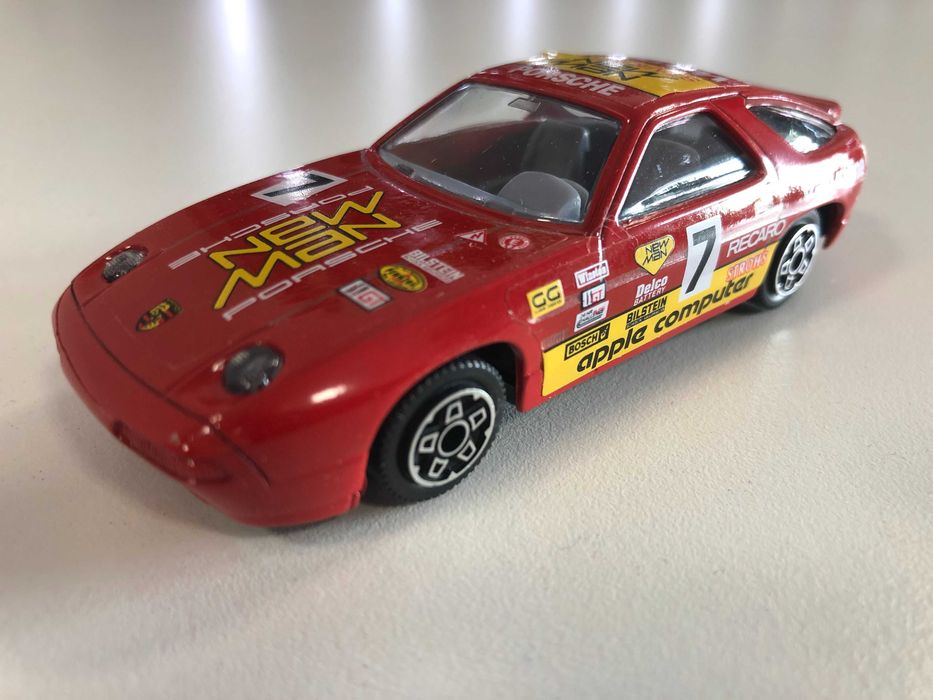 Колекционерски модели метални колички PORSCHE 928 GR.A 1:43 NEW