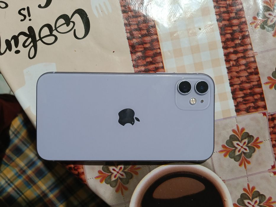 iPhone 11 128.  Fialetviy