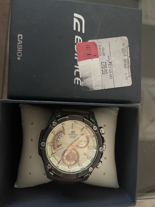 Vand / schimb ceas Casio Edifice