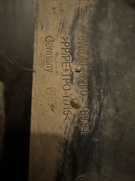 Оригинален дифузьор AUDI S4 8W B9 BUMPER DIFFUSER 8W0807521D