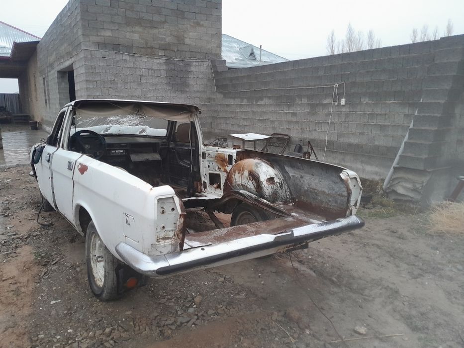 24 Волга запчастга сотилади