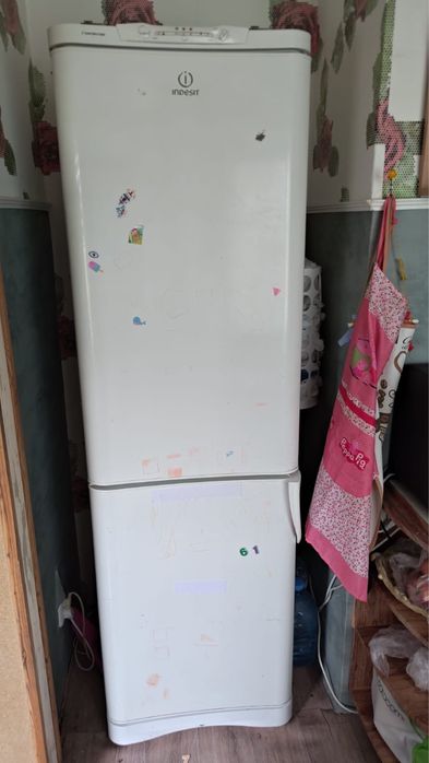 Холодильник indesit бу
