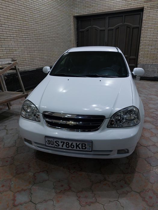 Lasetti 2012 2 pozisa