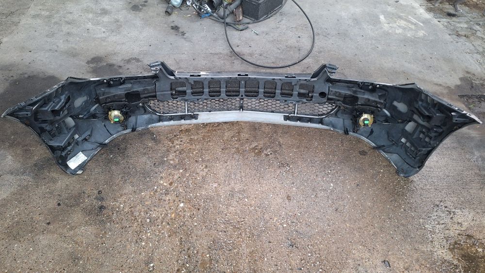 Предна броня Mercedes CLS w219