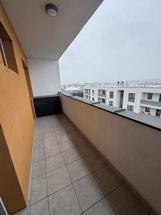 Vand Apartament 3 Camere Ultra Finisat si Utilat + 2 Parcari/2 Terase