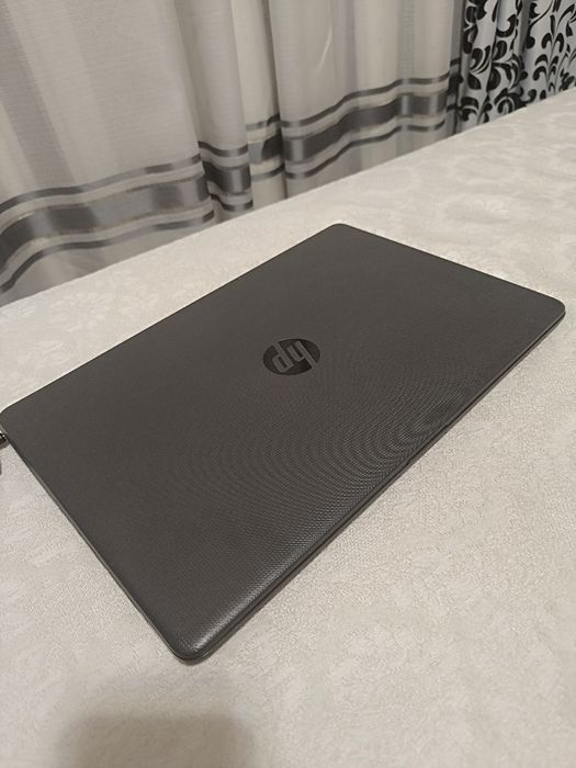 Ноутбук HP 250 G6