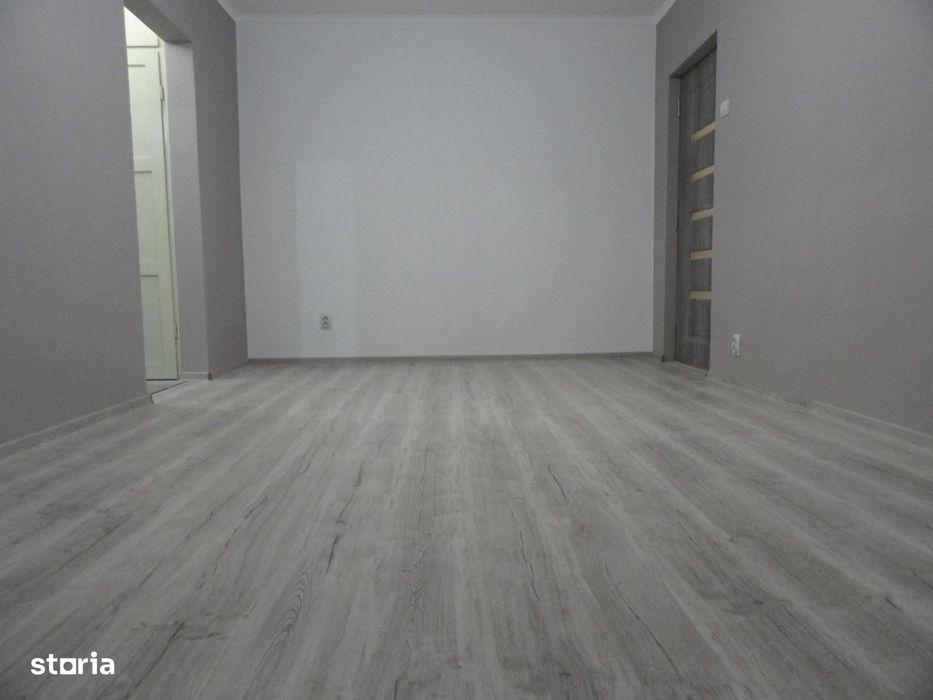 Apartament 3 camere, etaj 2 Micalaca, 62 mp, renovat 2026