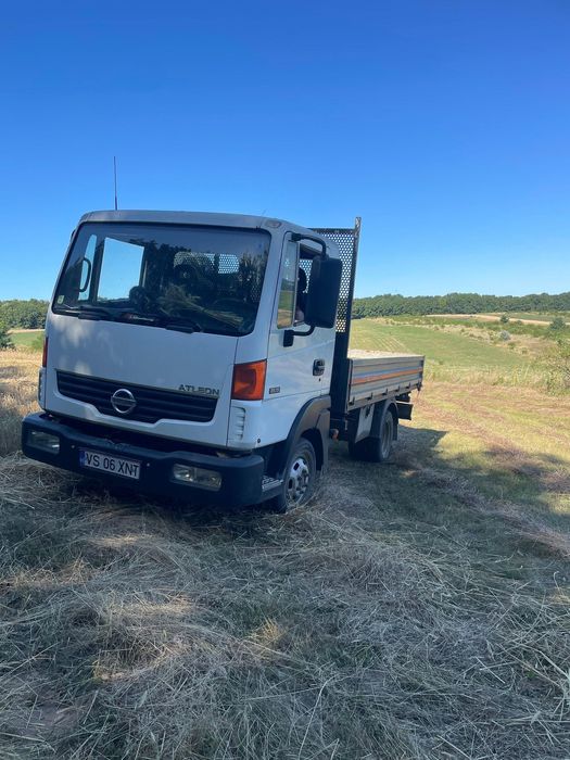 Basculanta Nissan Atleon 2008