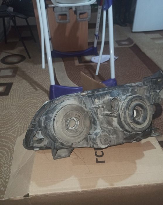 Продам фары на ипсум