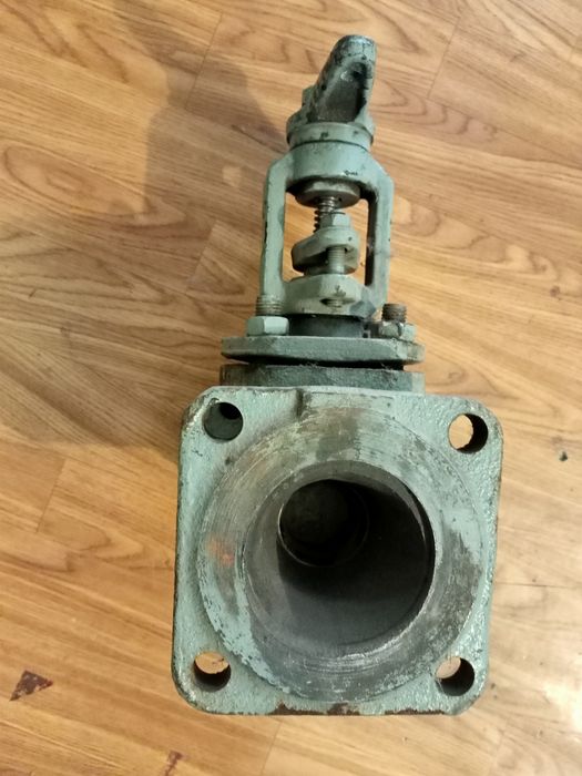 Задвижка.     80/50