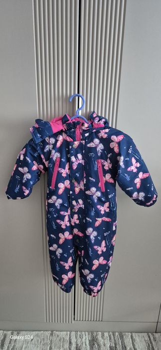 Продам комбинезон весенний