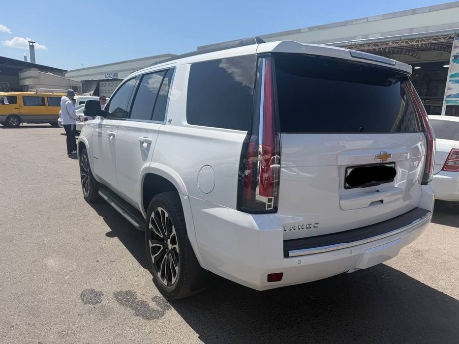 Chevrolet Tahoe  2021