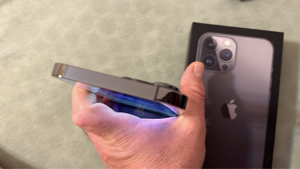 Iphone 13 Pro Max 83% батерия