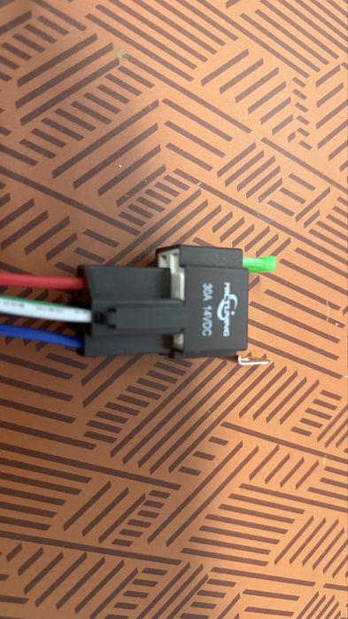 Releu auto 5pini 30A, soclu si cabluri