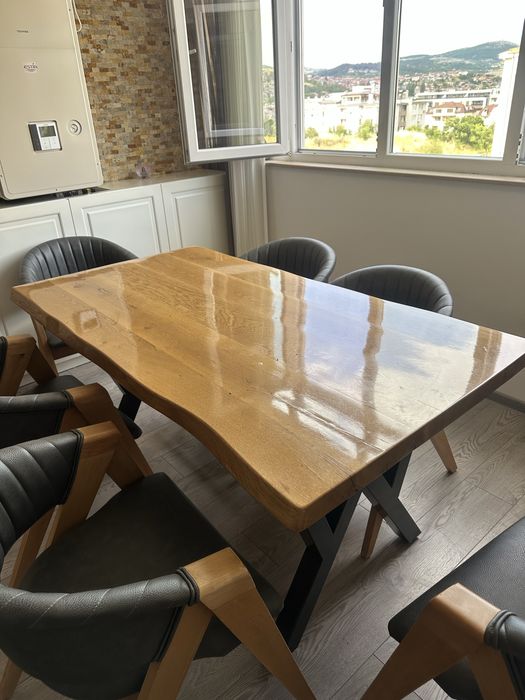 Дървени Масивни столове