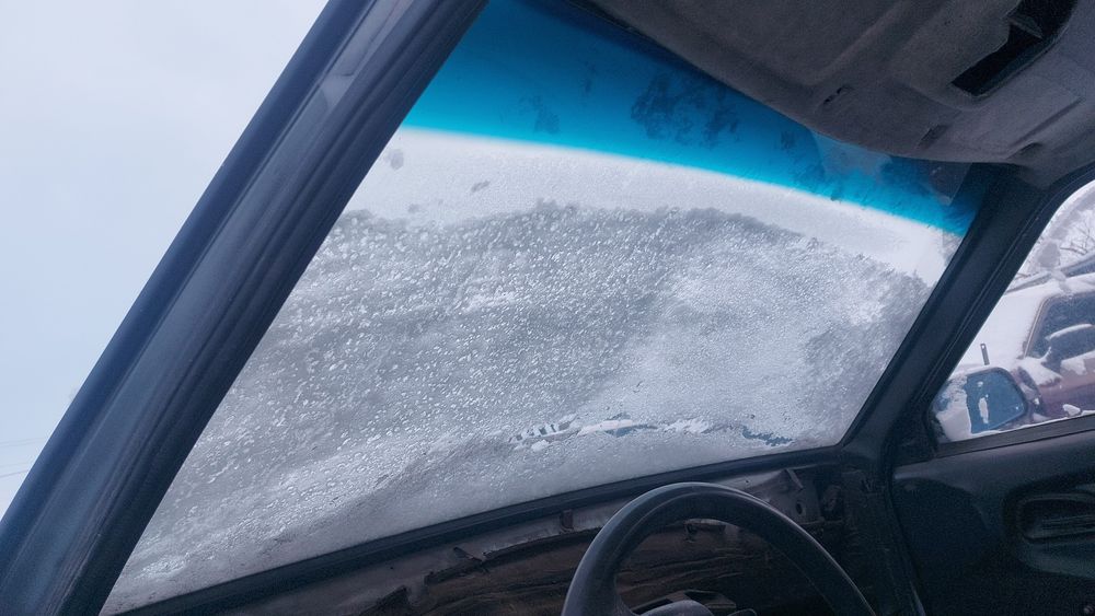 Продам по запчестям ваз 2115