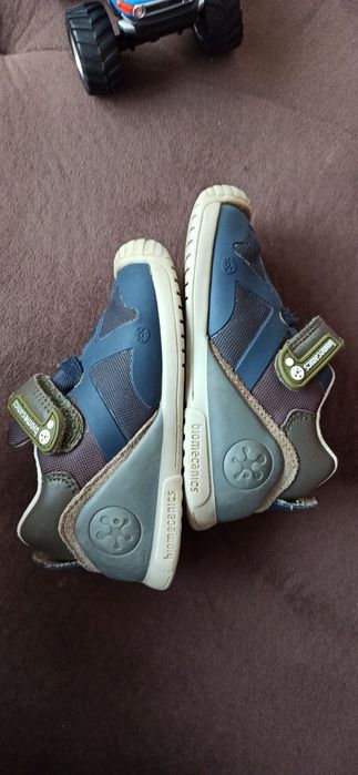 Biomecanics, размер 22