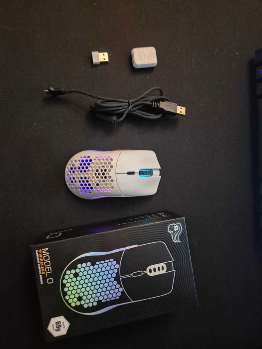 Glorious model O wireless - бяла