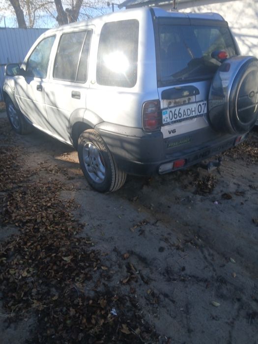 Срочно продам  Ланд ровер фрилендер