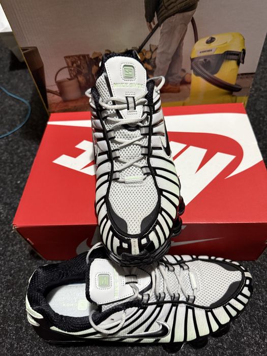 Nike Shox TL model nou