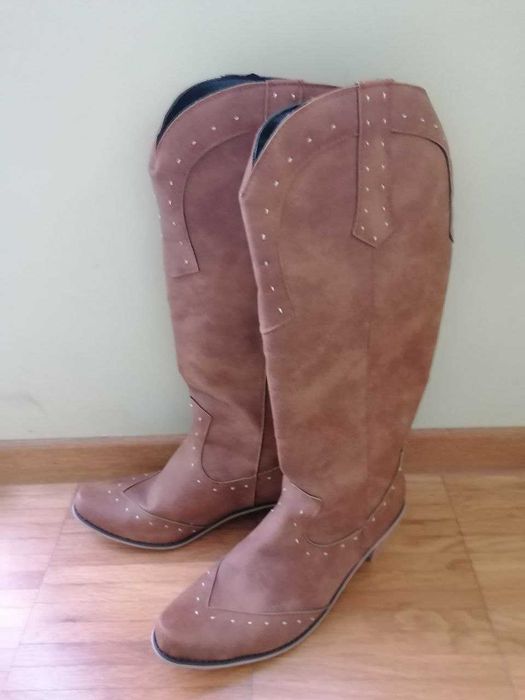 Дамски каубойски ботуши