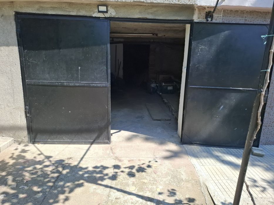 Продава се Къща в Казанлък - 300 кв.м за 850 €/кв.м - Снимка #5