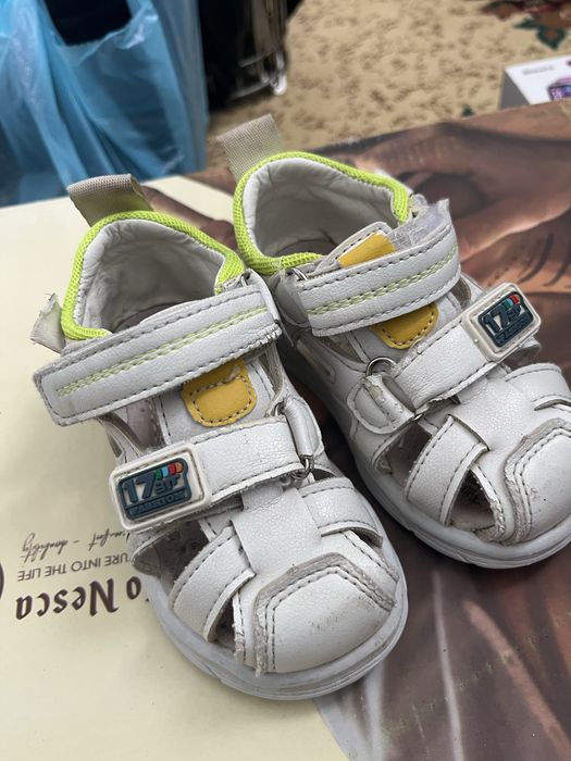 Сандалики 22р белые