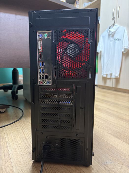 Геймърски компютър - Ryzen 5 3600/ RTX 3060 / 16GB RAM