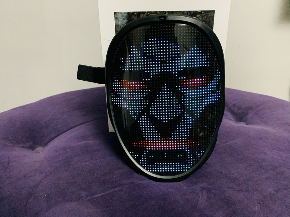 LED Маска Shining Mask — Программируемая (Bluetooth + Приложение)