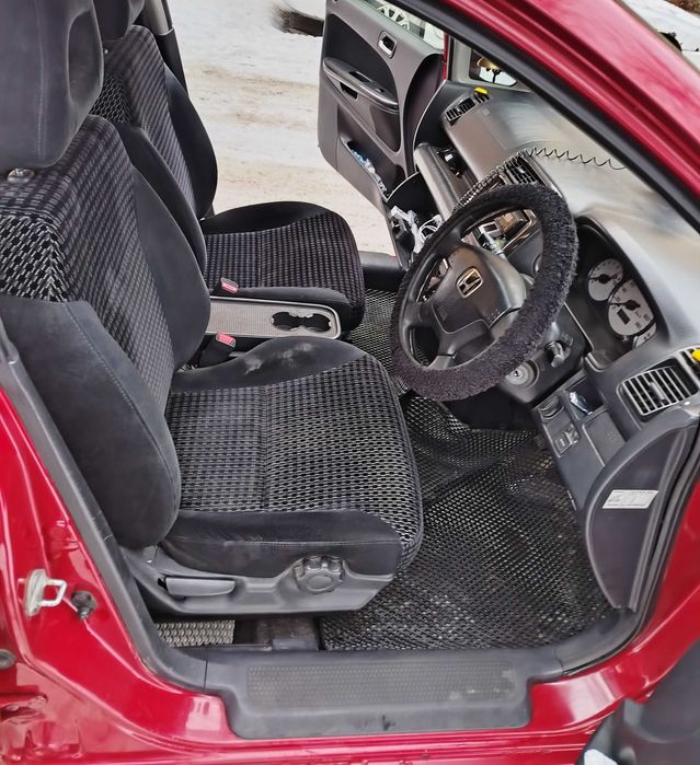 Продам Хонда Стрим