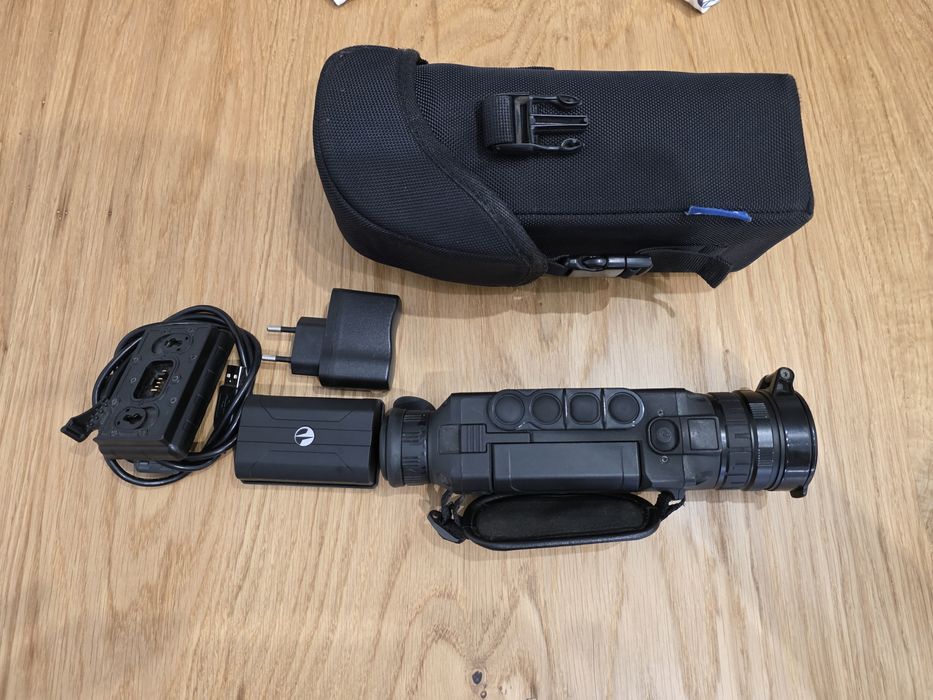 Camera cu termoviziune Pulsar Helion XQ50F