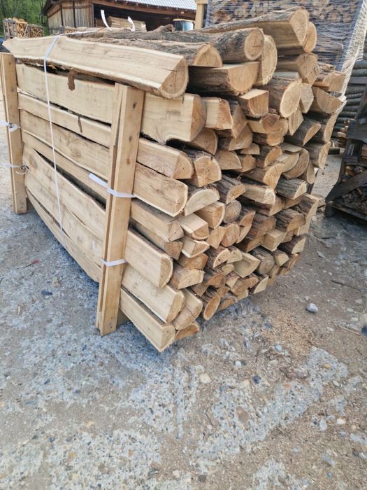 Vand stalpi de salcam