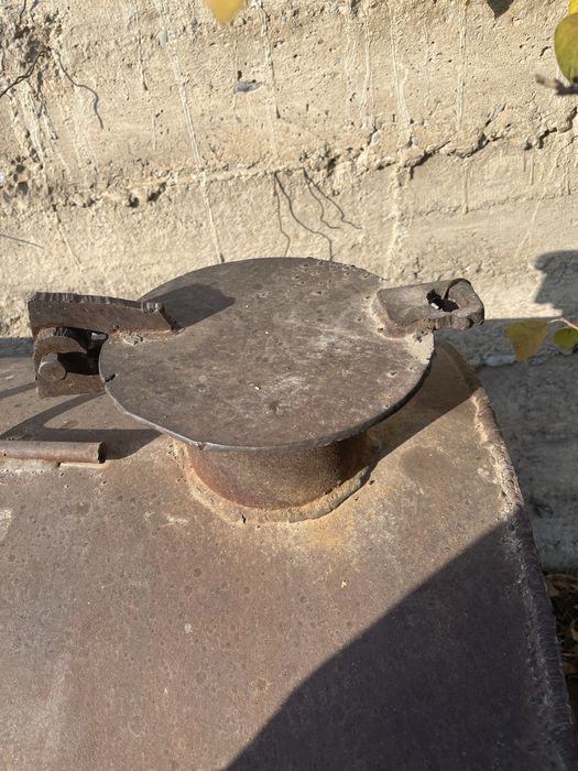 Продам цистерна Железный