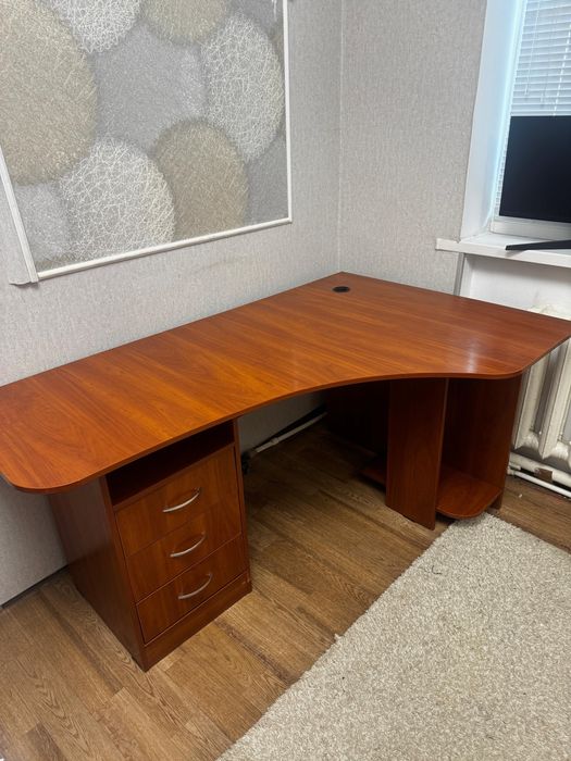 Стол письменный с ящиком угловой