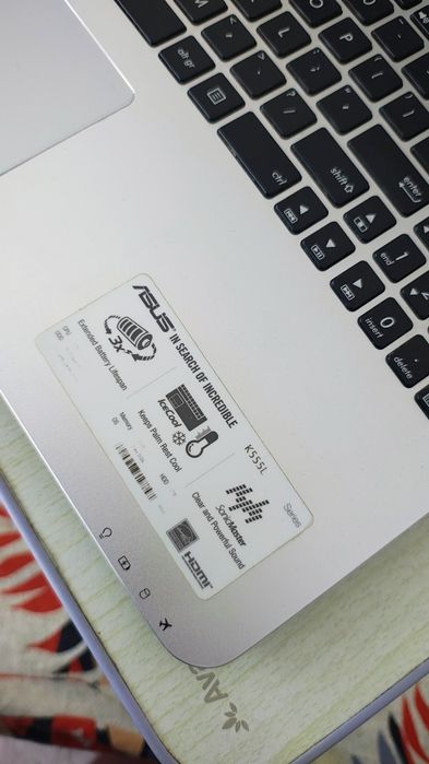 Laptop ASUS K555L