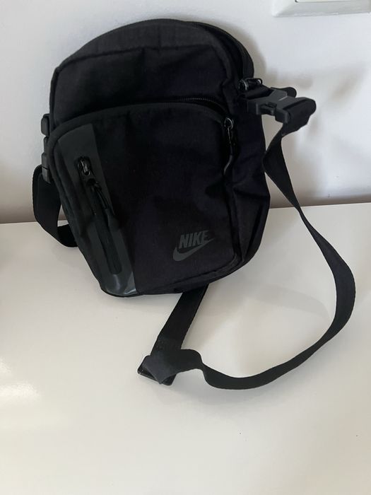 Чантичка на Nike