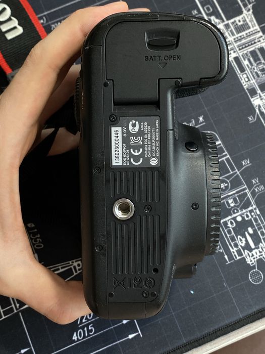 Зеркальный фотоаппарат Canon EOS 6D