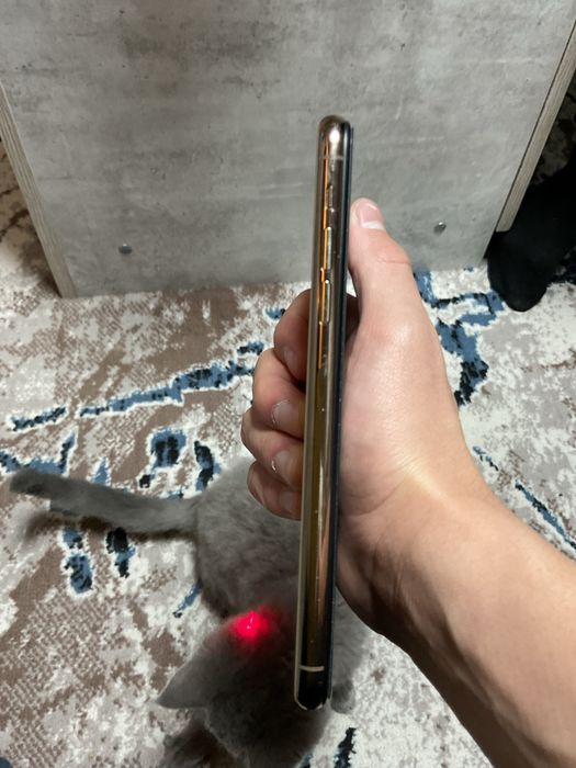 Iphone 11 pro max sotiladi