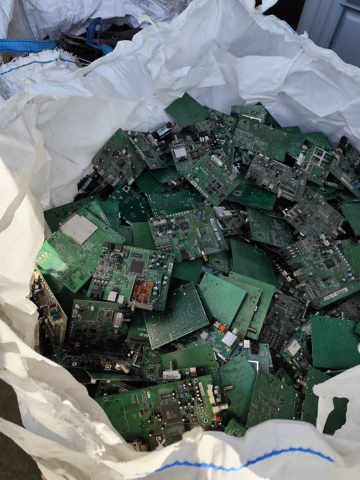 Placi electronice reciclare